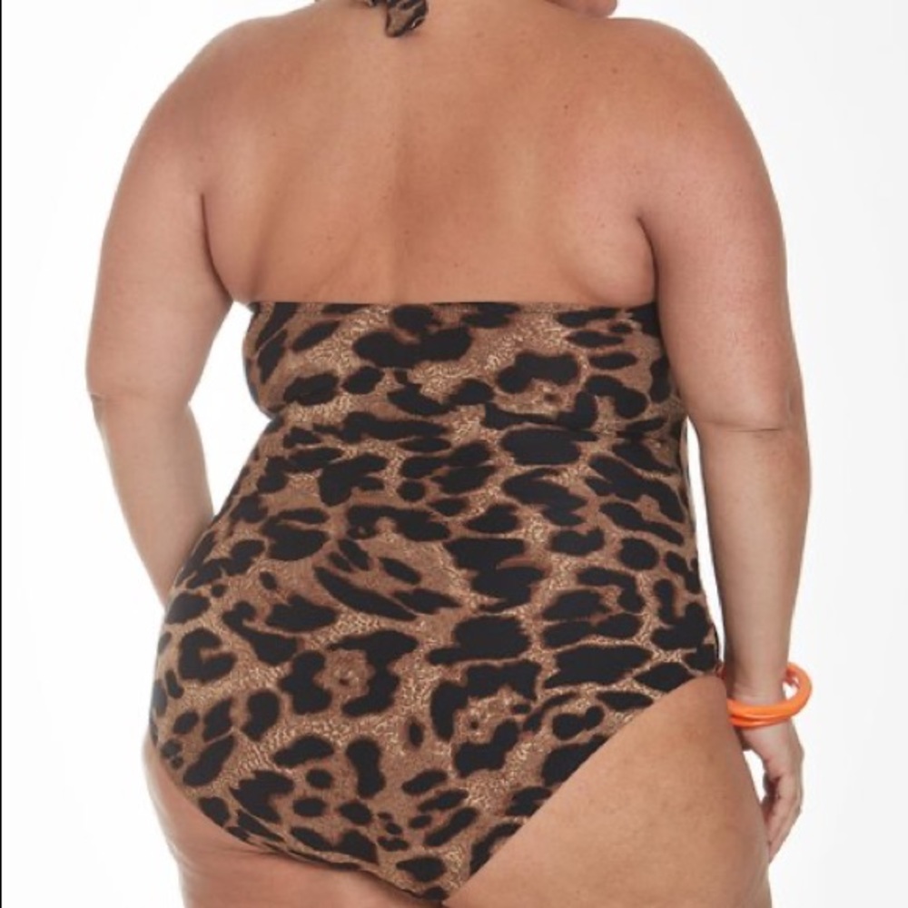 Plus Size Leopard V-Neck Halter One-Piece - Picture 3 of 5
